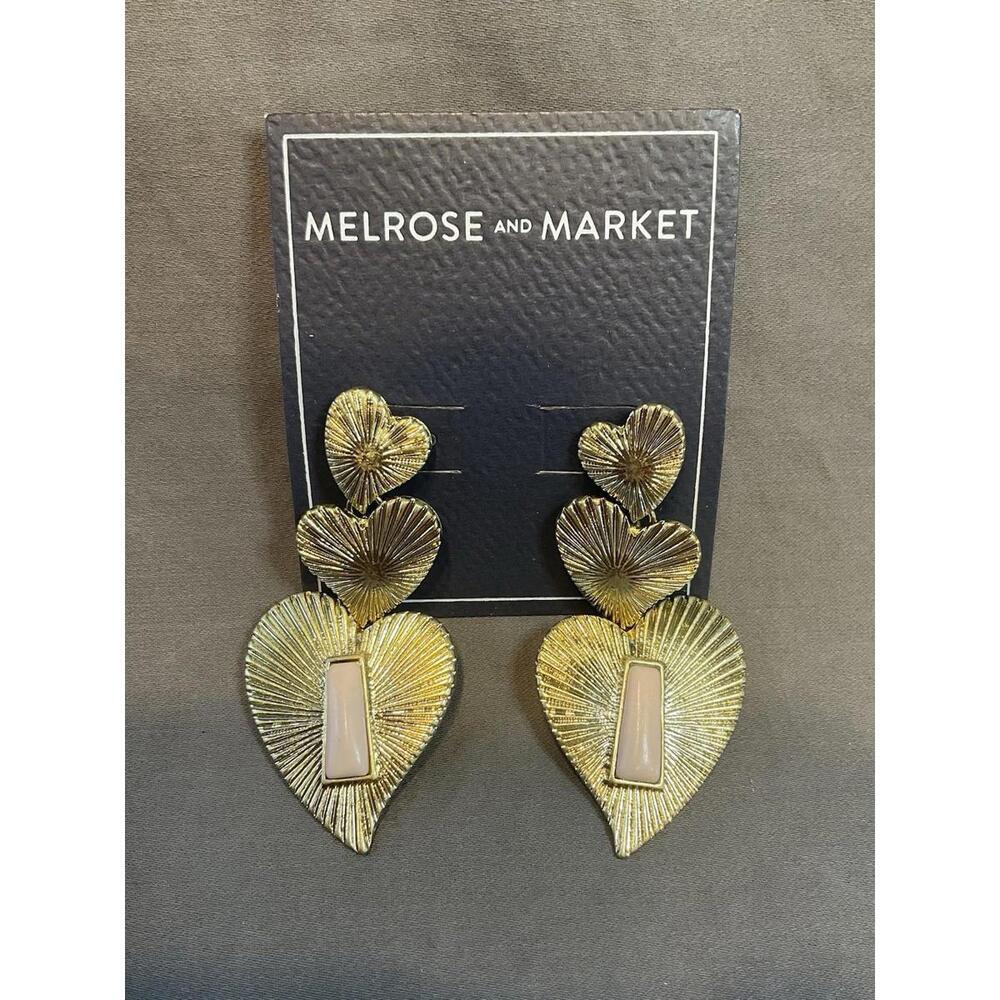NWT Melrose And Market Gold Tone 3 Heart Dangle Earrings #1397